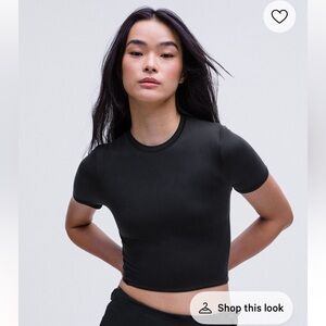 NWT! Lululemon Wundermost UltraSoft Null Crewneck cropped t-shirt size M